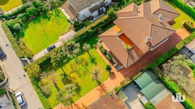 Villa a Forte dei marmi in Via Duca degli Abruzzi - Foto 4