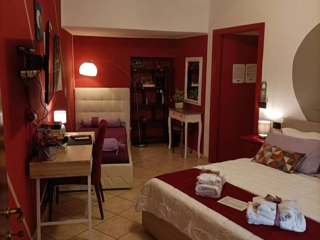Palazzo / stabile a Mantova in Via Giovanni Chiassi, 26 - Foto 2