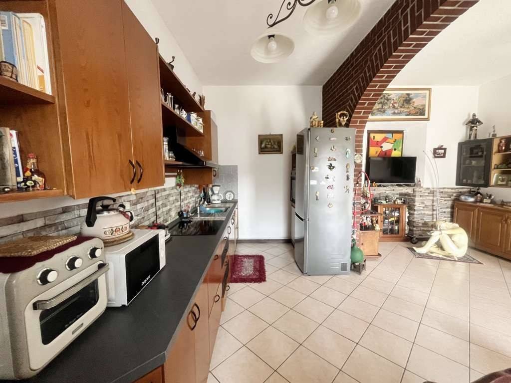 Appartamento a Varallo pombia in Via Martiri della Libertà - Foto 4