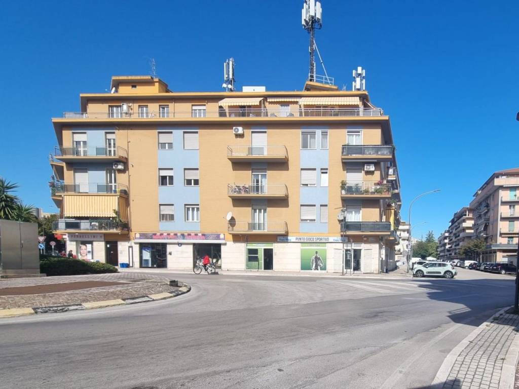 Appartamento a Pescara in Via Raffaele Malagrida, 3 - Foto 2