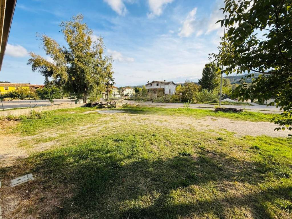 Villa a Elice in Via Tevere - Foto 3