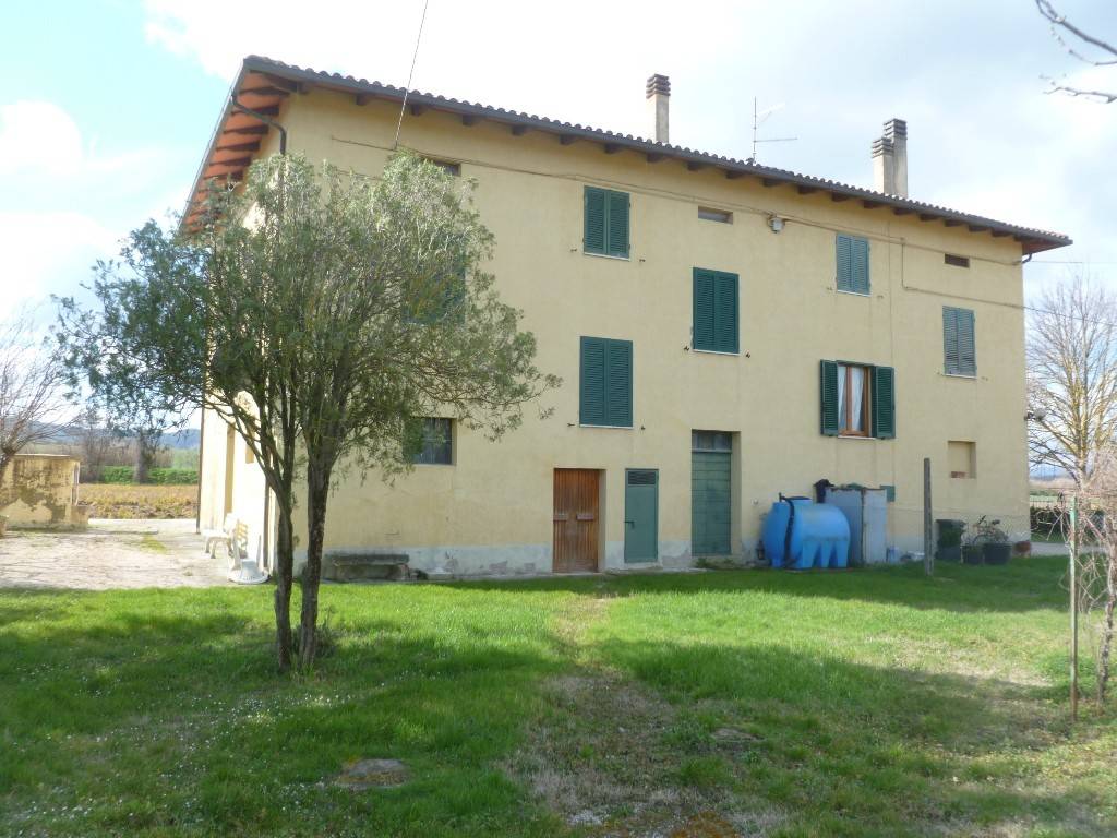 Appartamento a Castiglione del lago in Via Santa Maria, 243 - Foto 3
