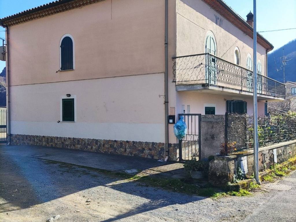 Appartamento a Trecchina in Via Sant' Elena, 16 - Foto 4