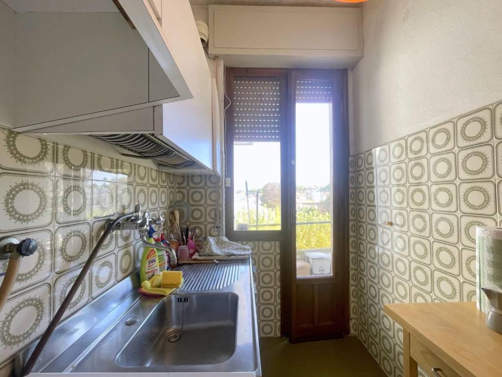 Appartamento a Camaiore in Via Umberto Giordano, - Foto 5