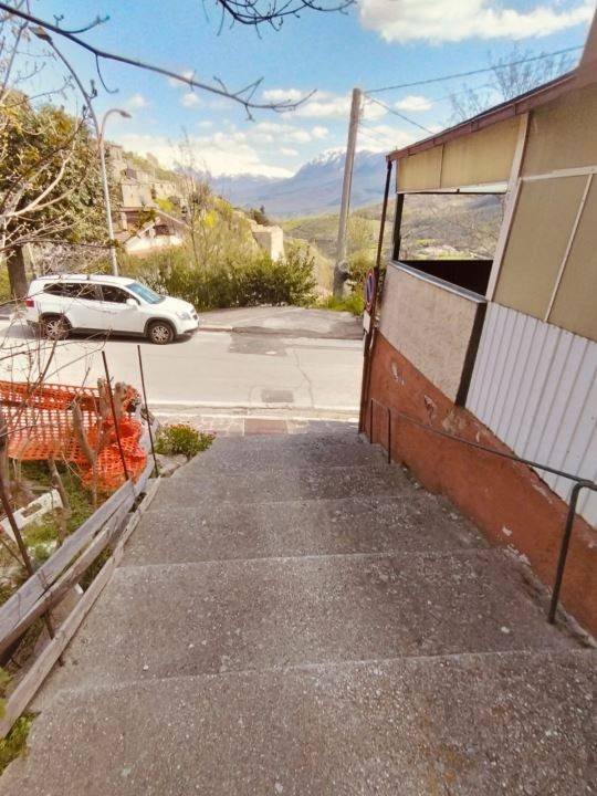Casa indipendente a Pescosansonesco in VIA SAN ROCCO 46 - Foto 5
