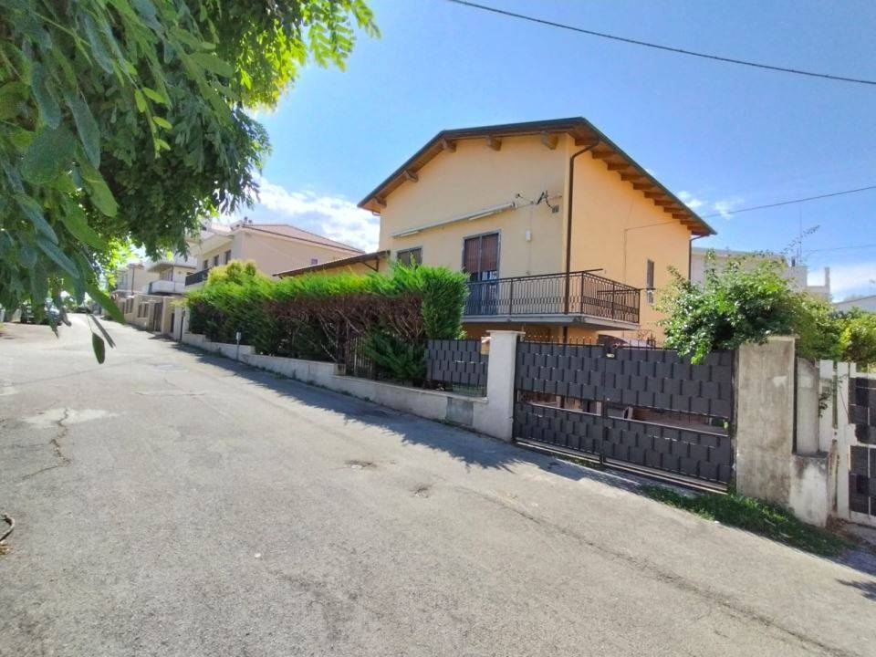 Villa a Pescara in via campo di giove 9 - Foto 5