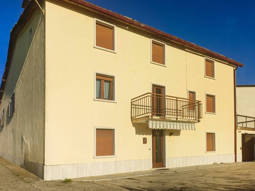 Villa a Erbezzo in Contrada Masselli - Foto 2