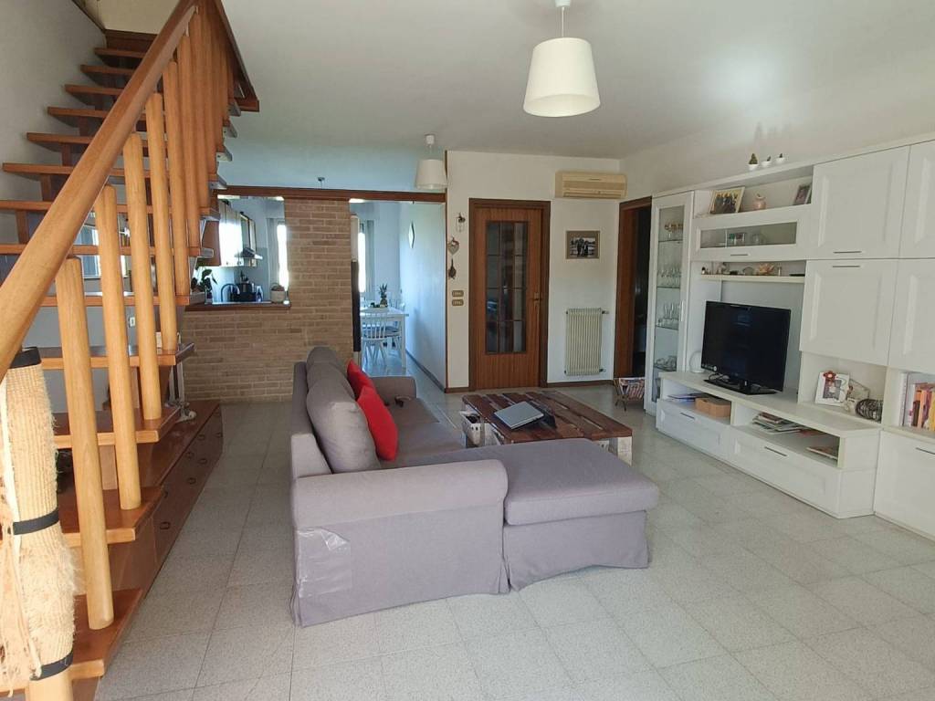 Attico / mansarda a Cervignano del friuli in Via Pietro Sarcinelli - Foto 2