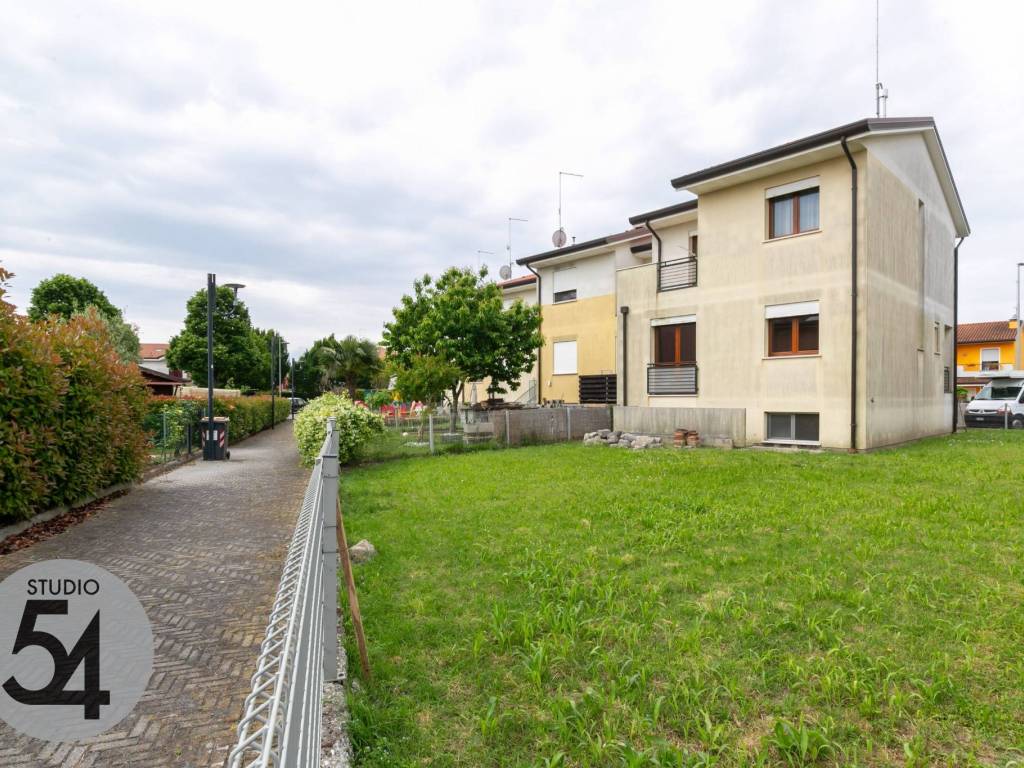 Villetta a schiera a Jesolo in Via Bartolomeo Diaz, 12 - Foto 3