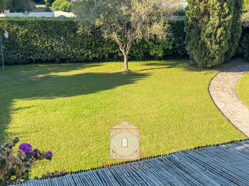 Villa a Forte dei marmi in Via Francesco Carrara - Foto 2
