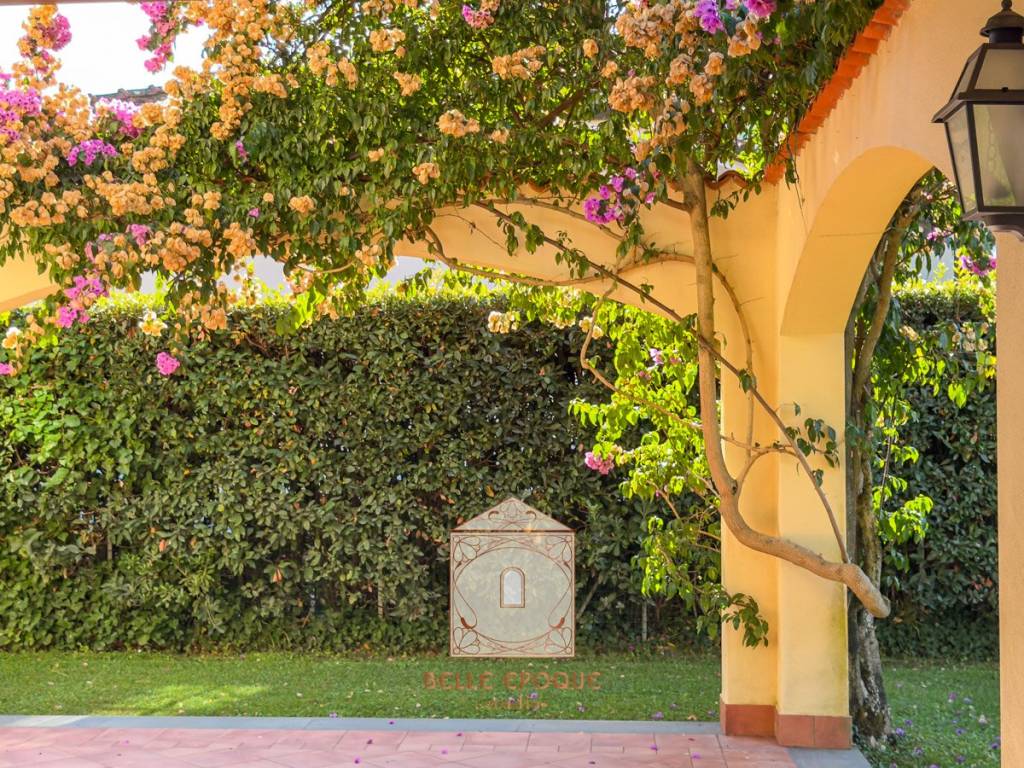 Villa a Forte dei marmi in Via Francesco Carrara - Foto 5