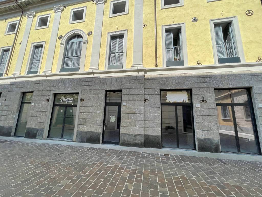 Immobile a Como in via Armando Diaz, 87 - Foto 4