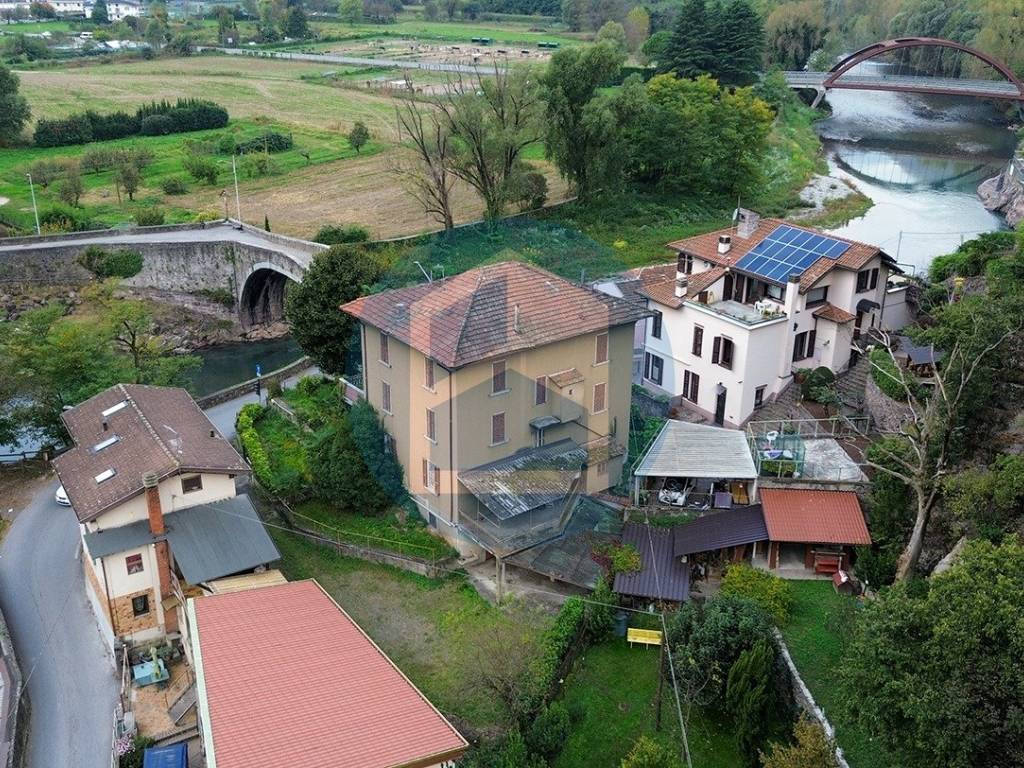 Villa a Darfo boario terme in Via Attola, 1 - Foto 4