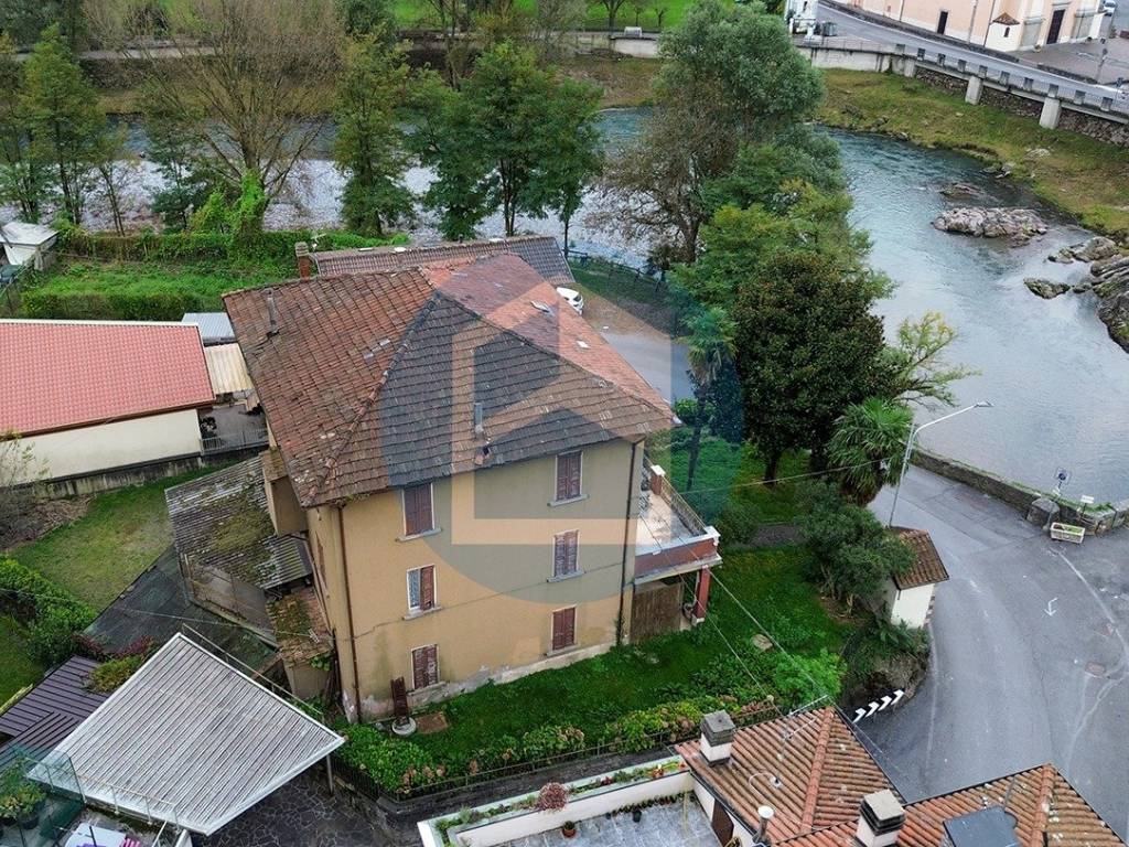 Villa a Darfo boario terme in Via Attola, 1 - Foto 5