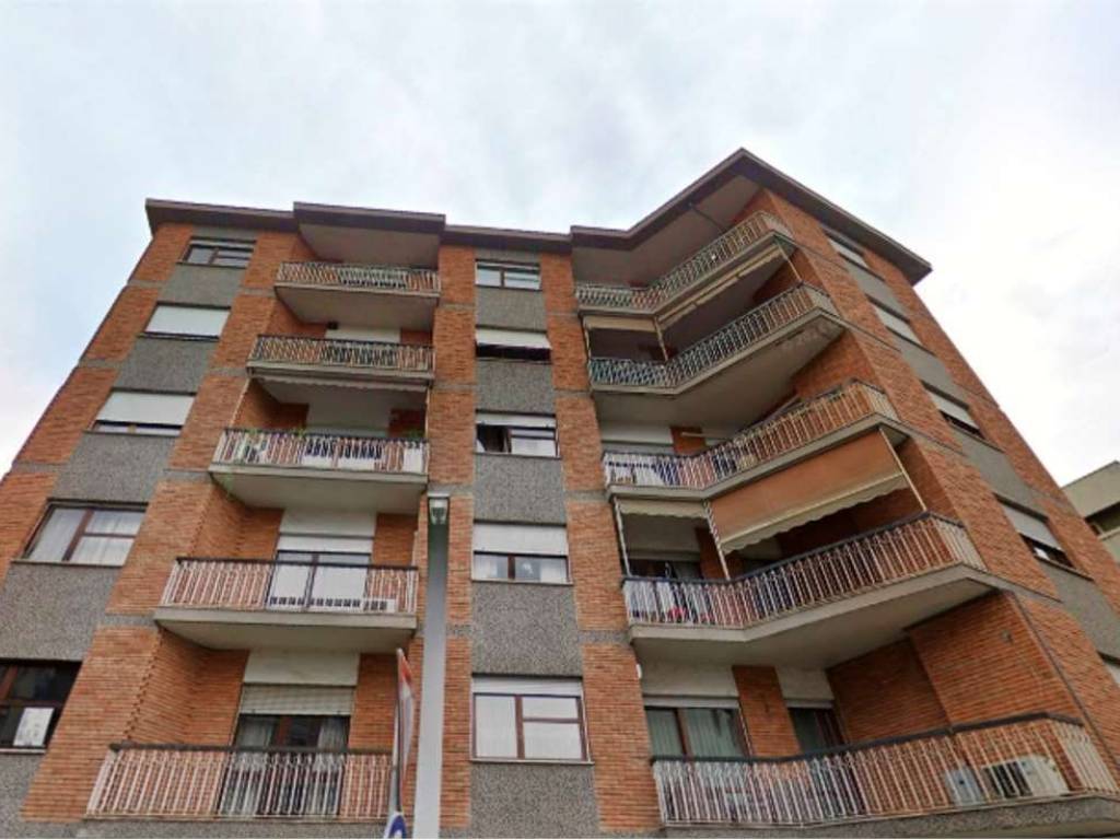 Appartamento a Asti in Largo Martiri della Liberazione - Foto 5