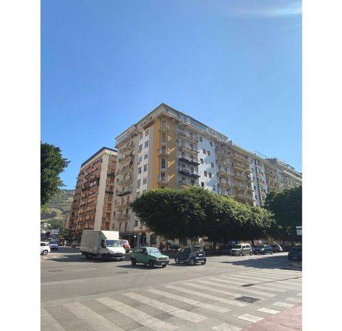 Appartamento a Palermo in Via Ammiraglio Rizzo - Foto 2