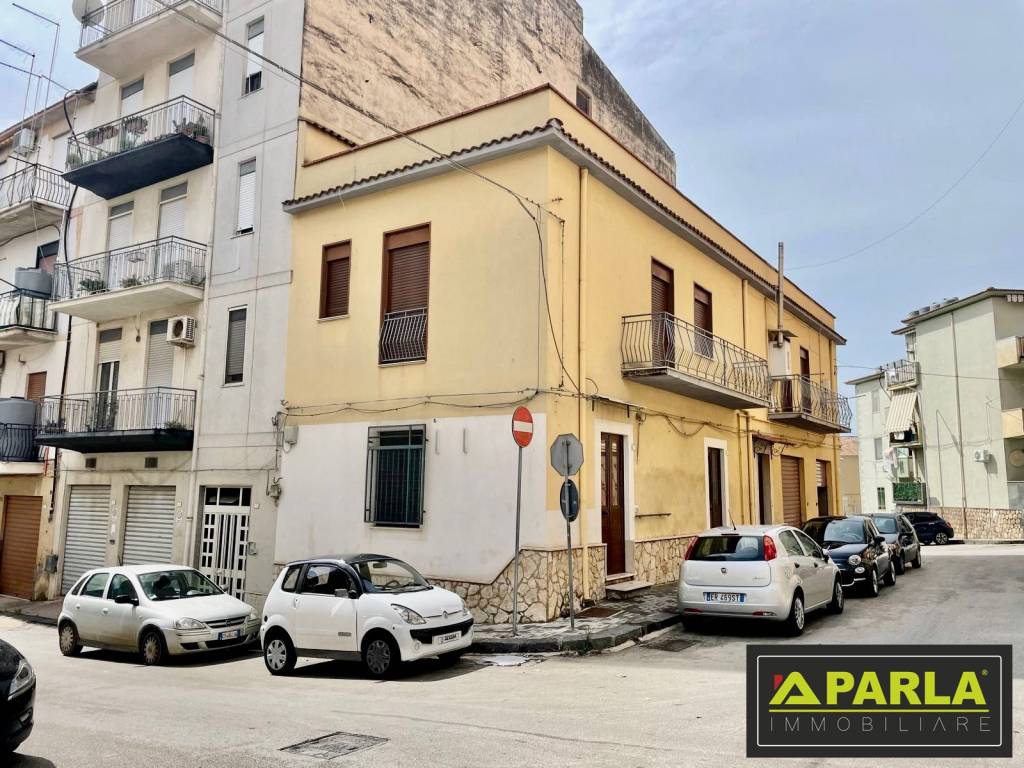 Casa indipendente a Canicattì in Viale della Vittoria - Foto 3