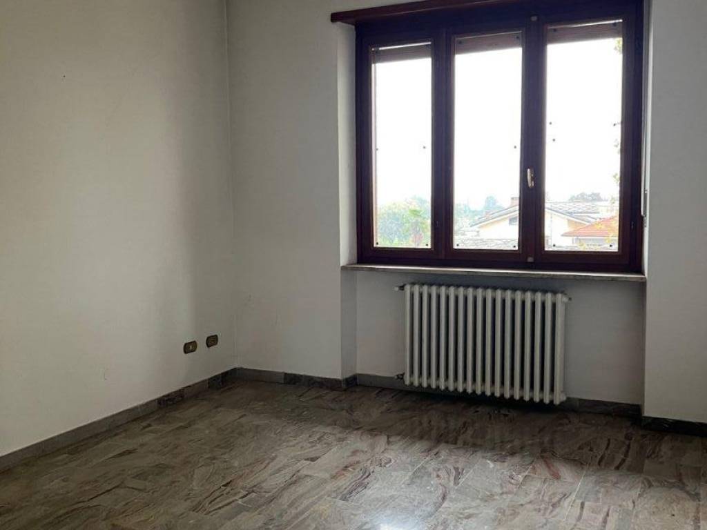 Appartamento a Bagnolo piemonte in Via Camillo Benso di Cavour - Foto 5