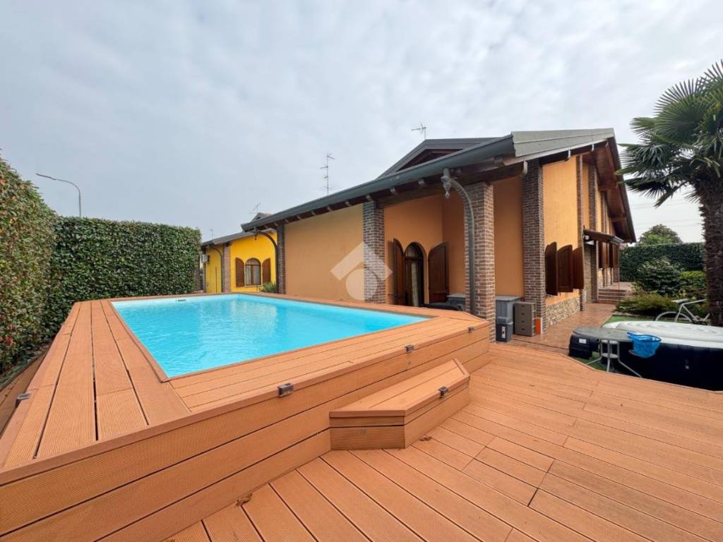 Villa a Cameri in Via Marè, 77 - Foto 3