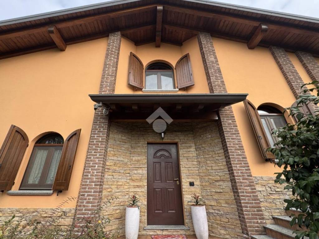 Villa a Cameri in Via Marè, 77 - Foto 4