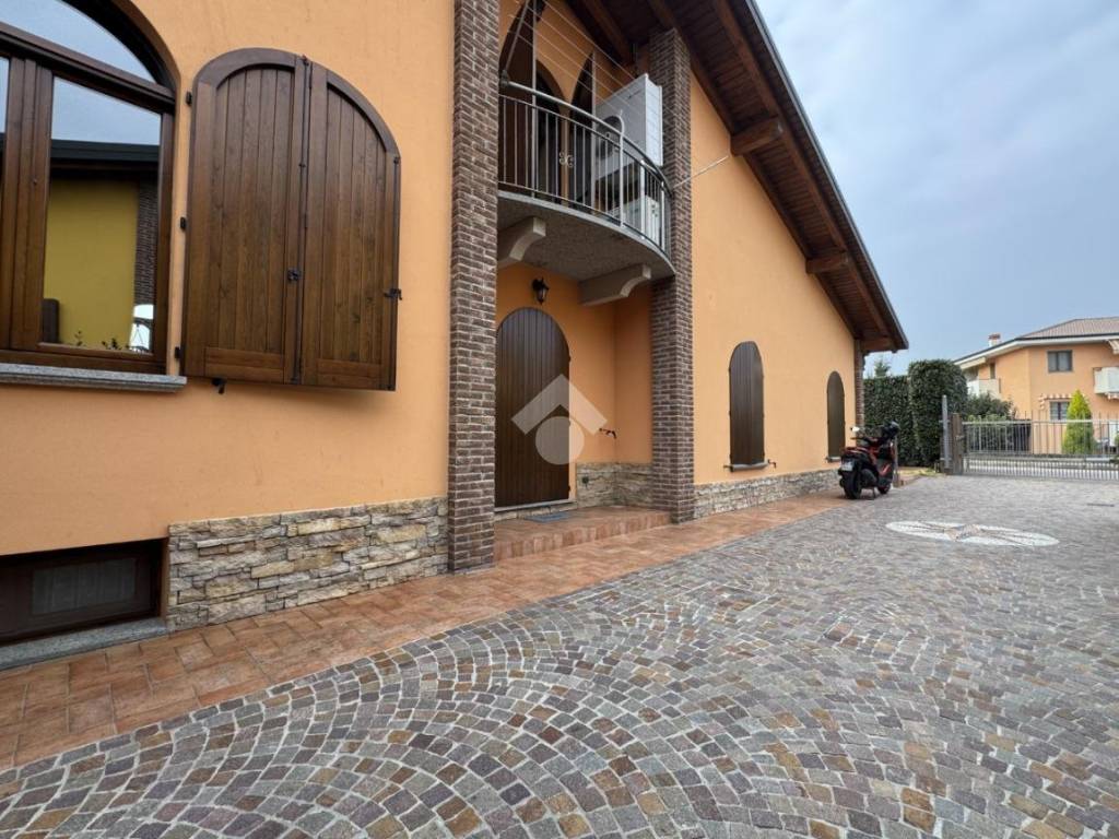 Villa a Cameri in Via Marè, 77 - Foto 5