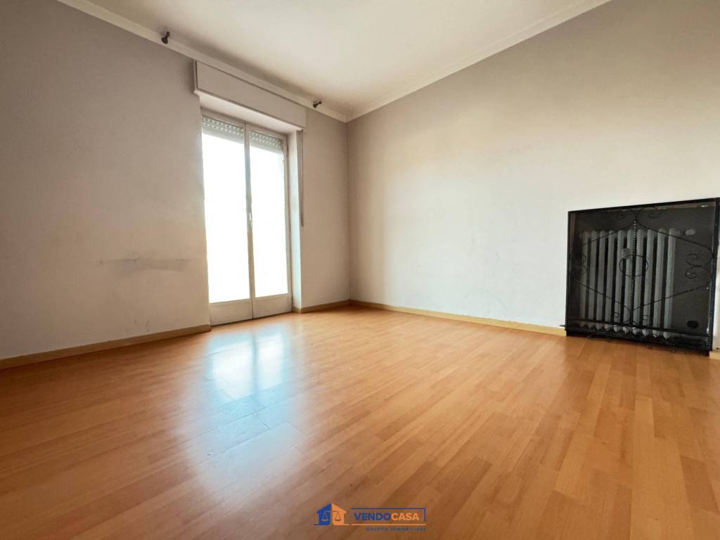 Appartamento a Castagnole delle lanze in Piazza San Bartolomeo, 7 - Foto 3