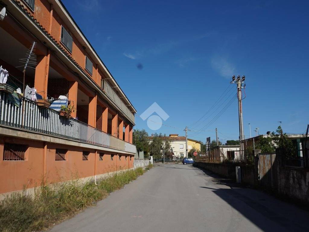 Appartamento a Battipaglia in Via Lido Lago - Foto 4