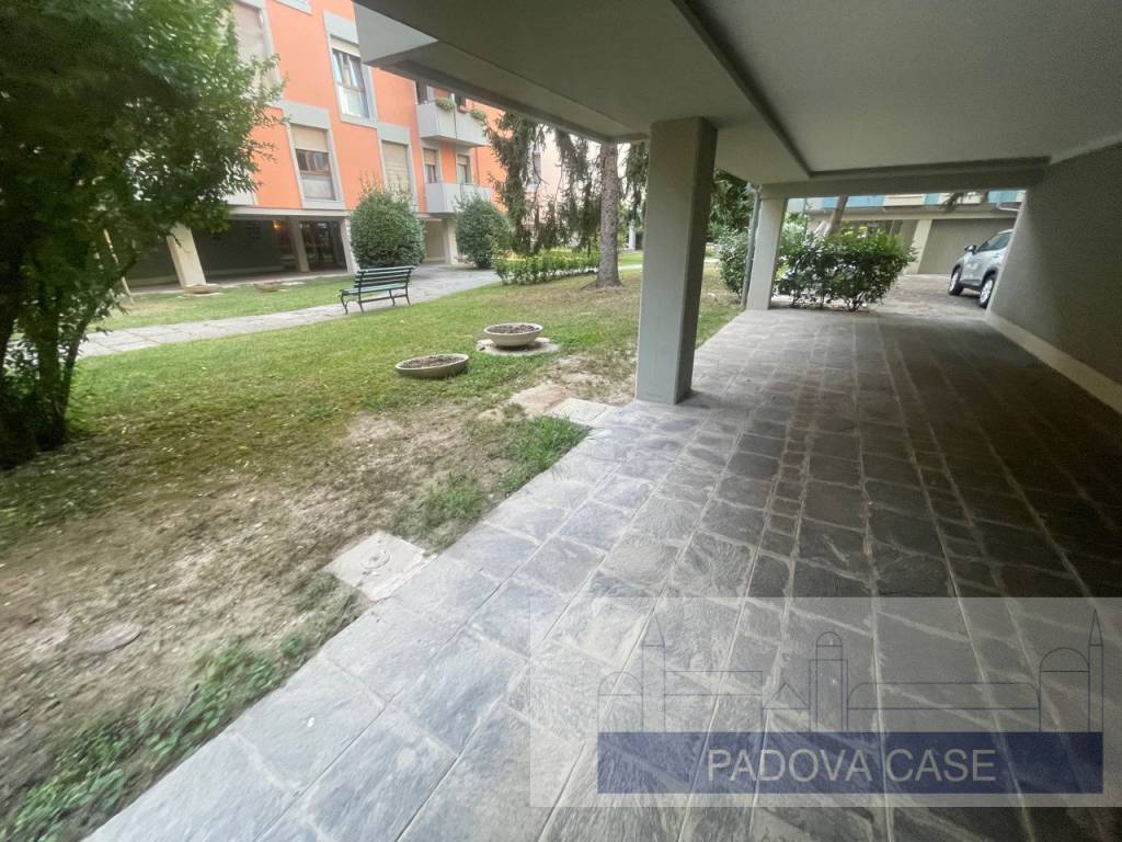 Appartamento a Padova in Via Novara - Foto 2