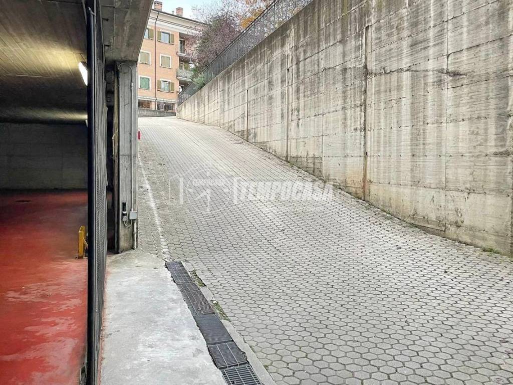 Box / garage a Orbassano in Via Vittorio Alfieri, 16 - Foto 2