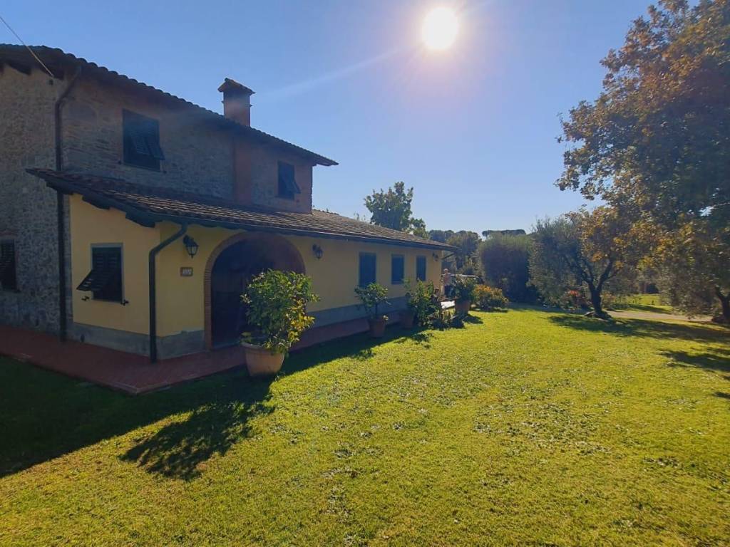 Villa a Capannori in Via di Belvedere, 31 - Foto 4