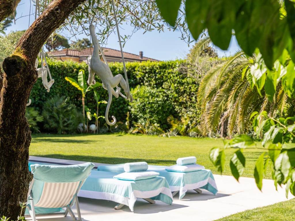 Villa a Forte dei marmi in Via Gorizia - Foto 4