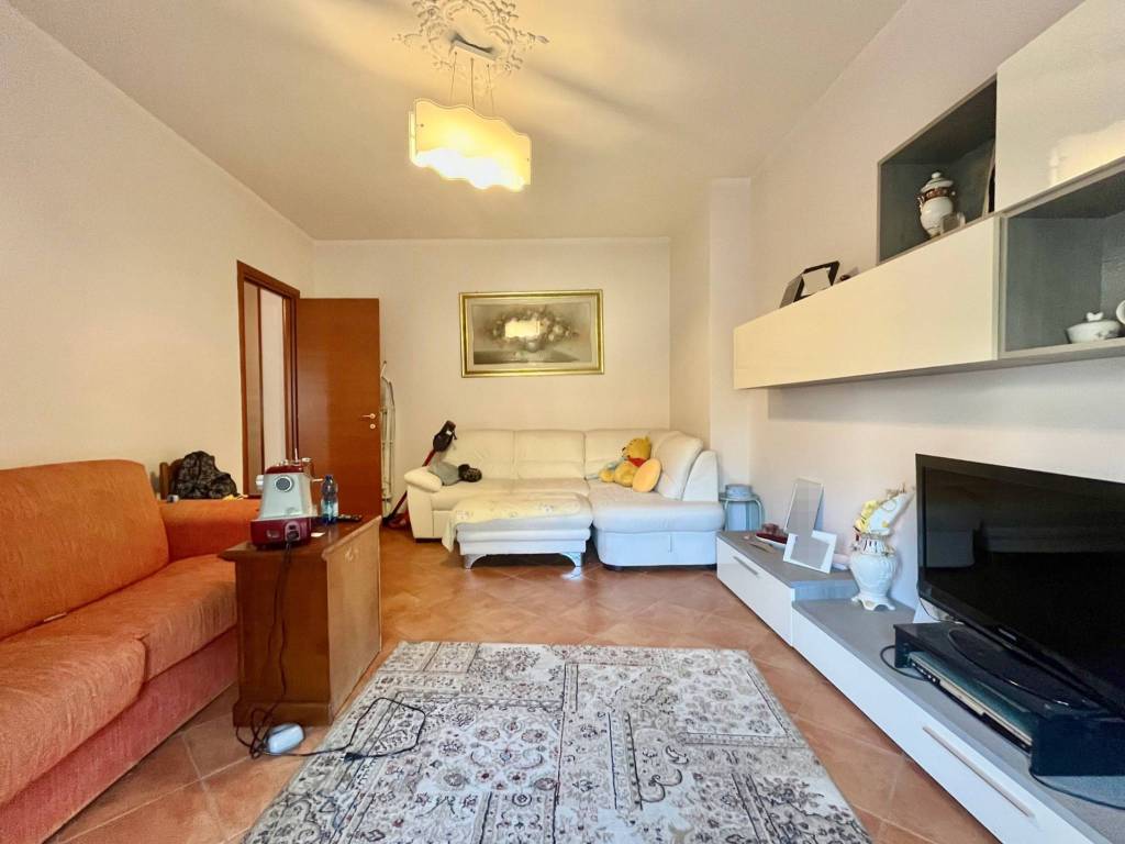 Appartamento a Verbania in Via Renco, 26 - Foto 3