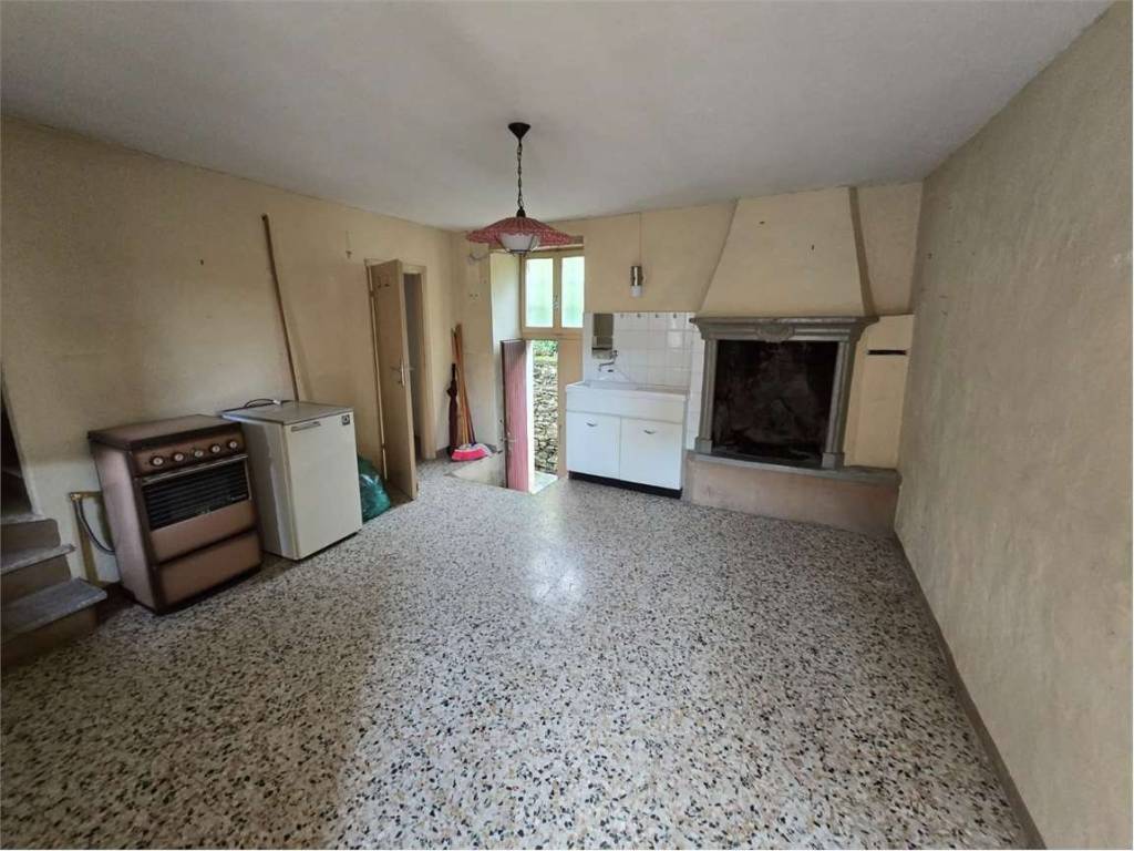 Casa indipendente a Vignone in Via Trento, 5 - Foto 2