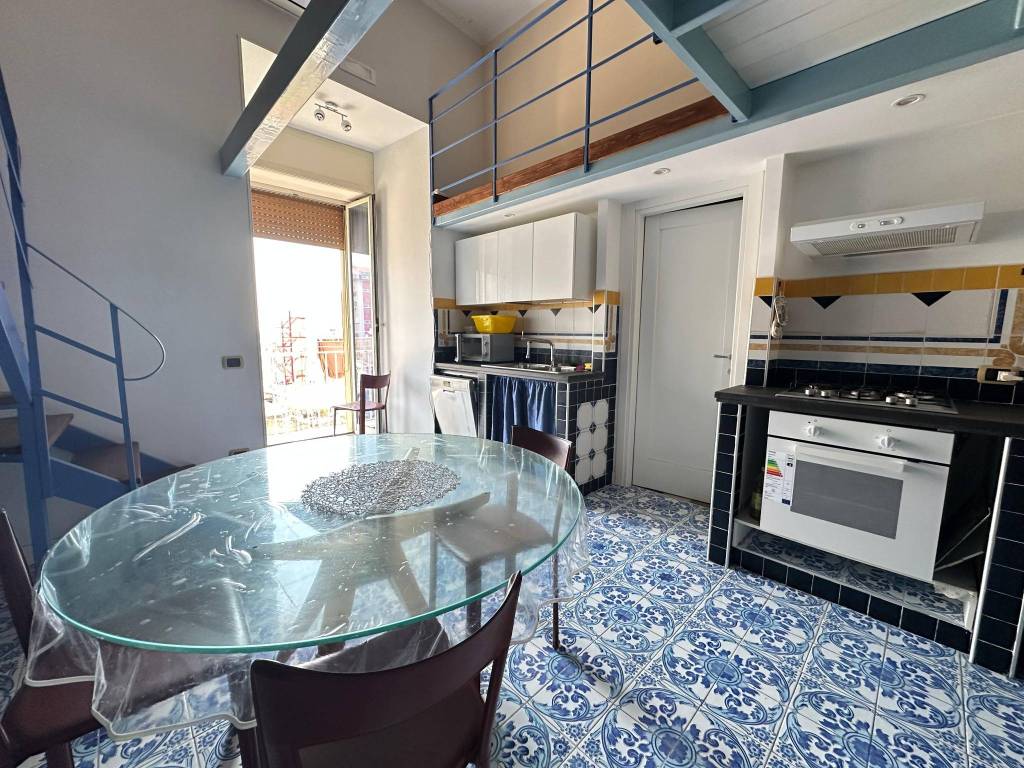Appartamento a Napoli in Via Santa Maria delle Grazie a Loreto, 23 - Foto 4