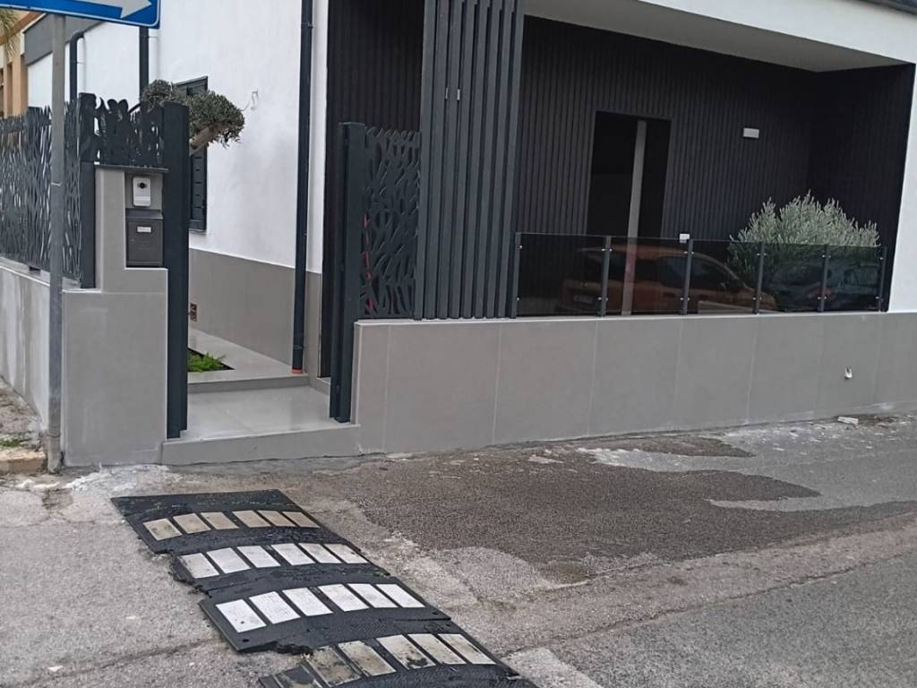 Villa a Terracina in Via Adriano Olivetti - Foto 5