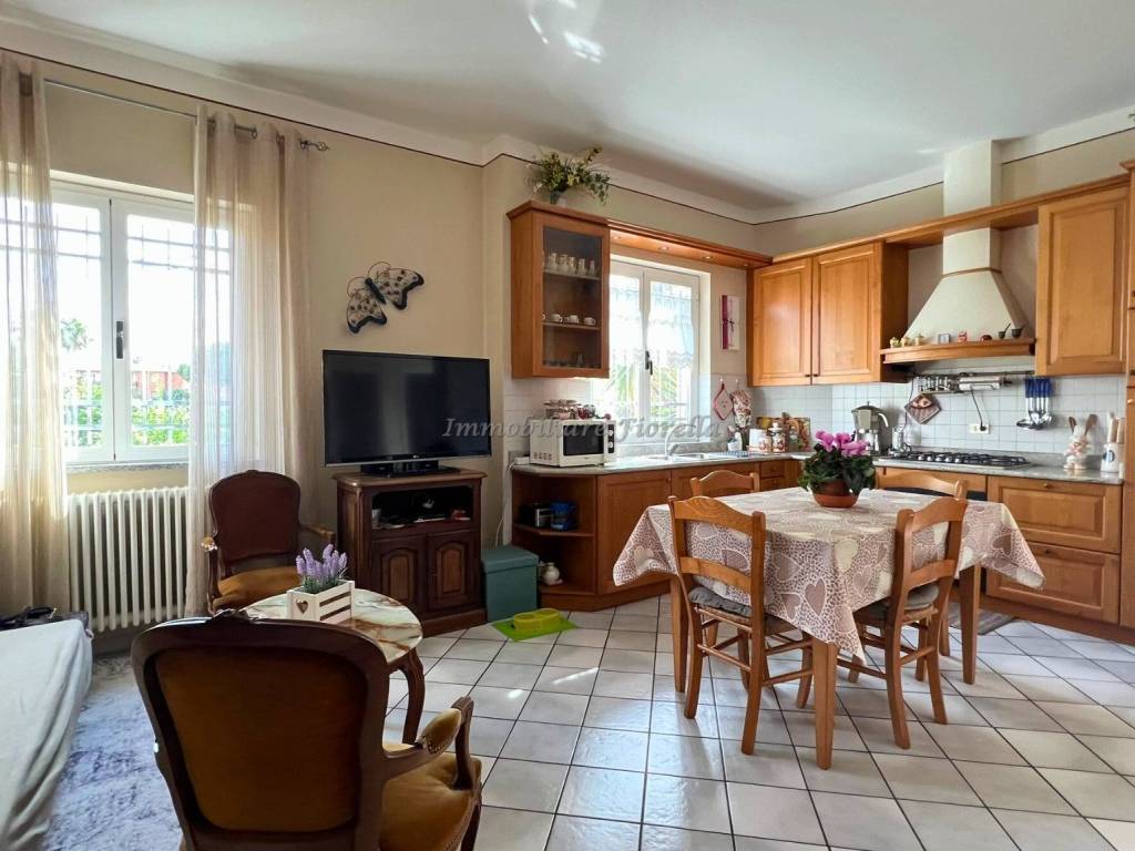 Villa a Borghetto santo spirito - Foto 5