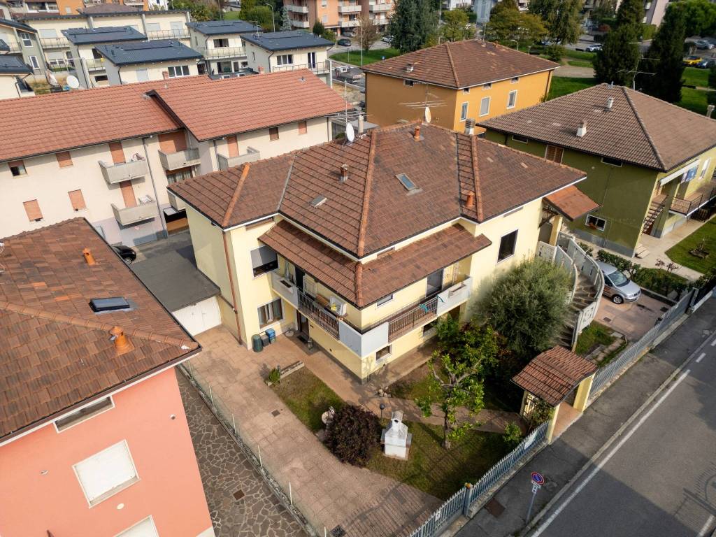 Villa a Dalmine in Via Divisione Julia - Foto 2