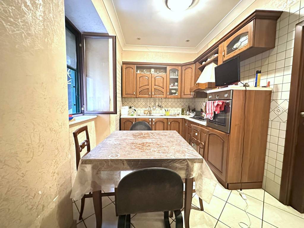 Appartamento a Napoli in Via Sant'Agostino alla Zecca, 23 - Foto 4