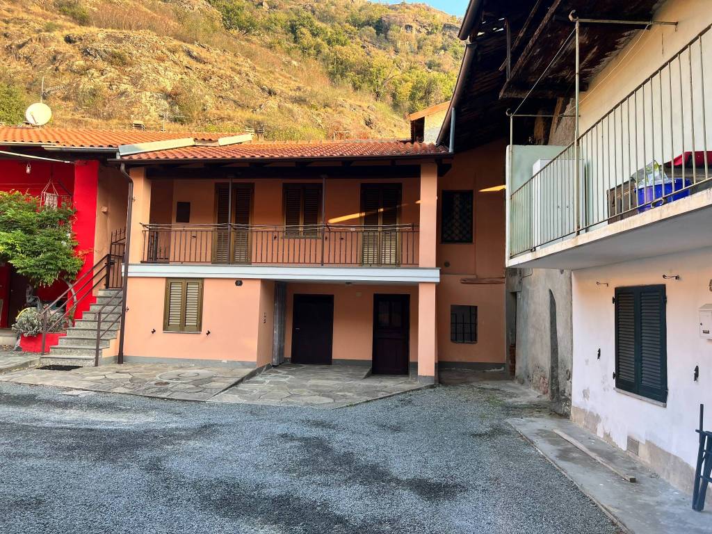Casa indipendente a Caprie in Borgata Chiodo, 9 - Foto 2