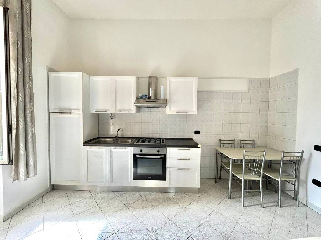 Appartamento a Napoli in Via Porta di Massa, 26 - Foto 4