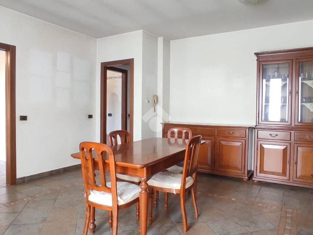 Villa a Lonate pozzolo in Via toti, 26 - Foto 4