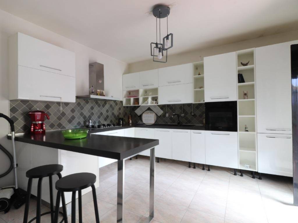 Appartamento a Teverola in Via II Dietro Corte - Foto 5