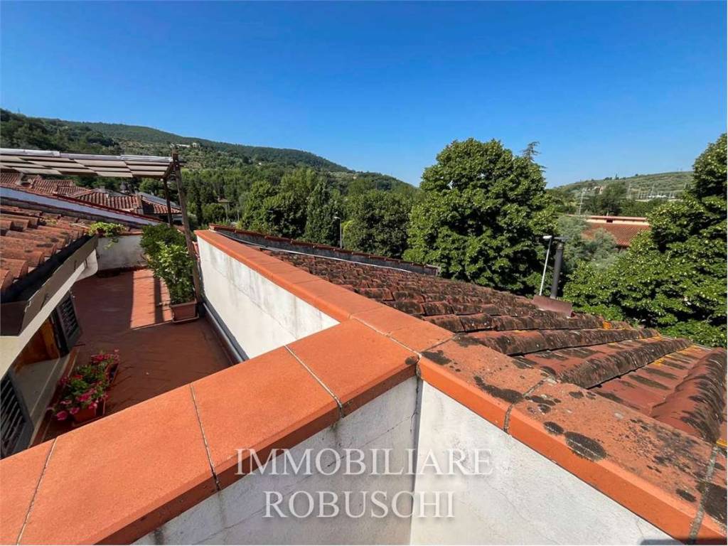 Appartamento a Bagno a ripoli in Via dei Biancospini - Foto 4