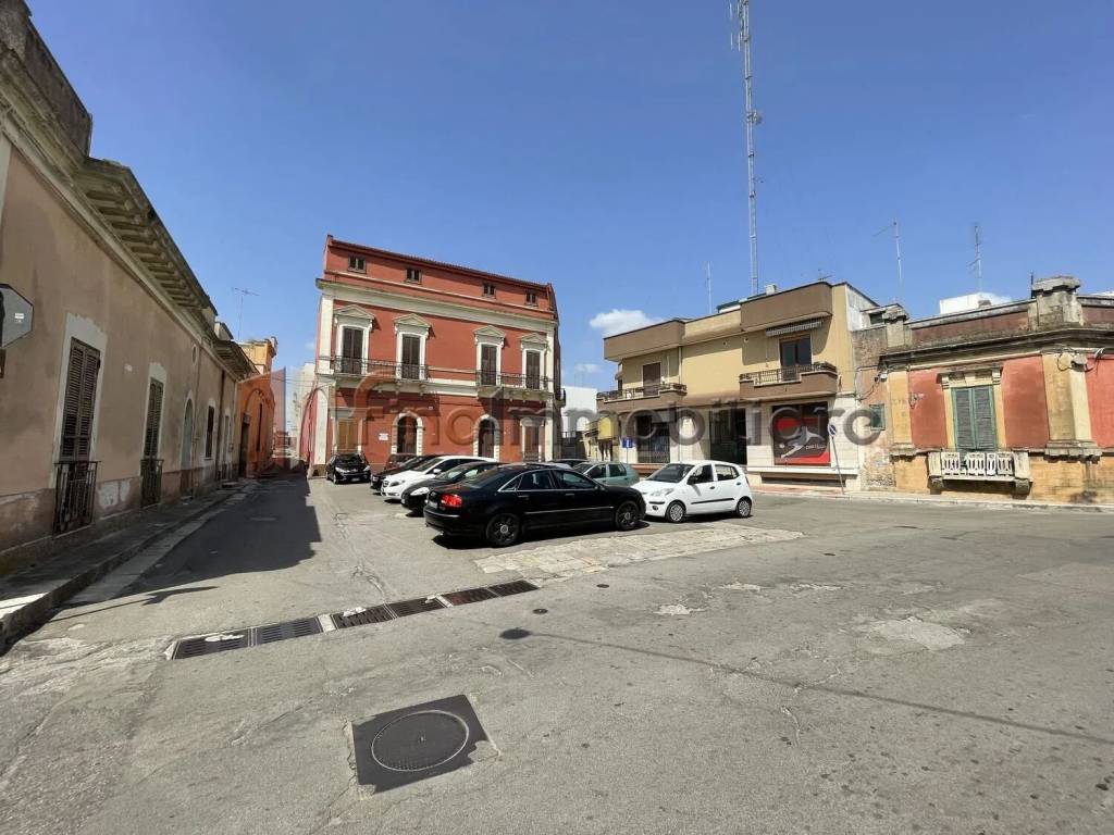Casa indipendente a San pietro vernotico in Piazza Regina Margherita, 27 - Foto 5