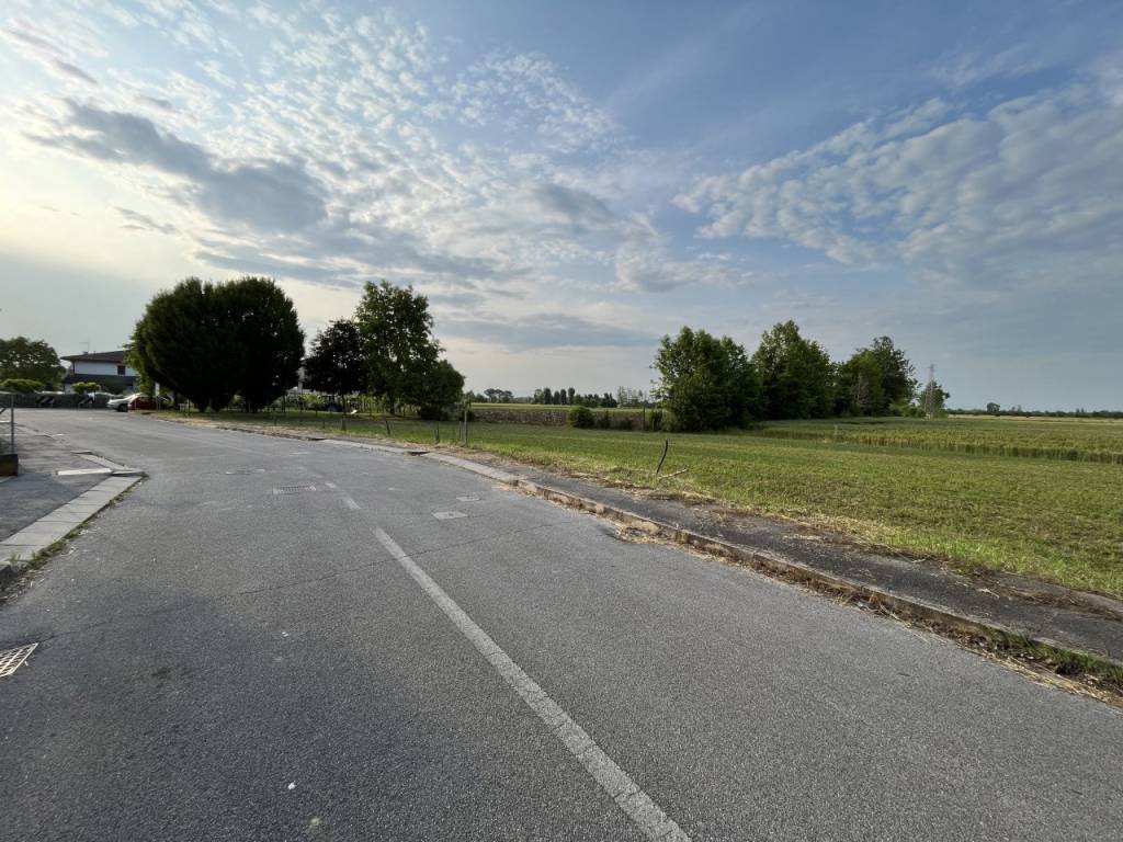 Terreno a Veggiano in Via San Antonio - Foto 2