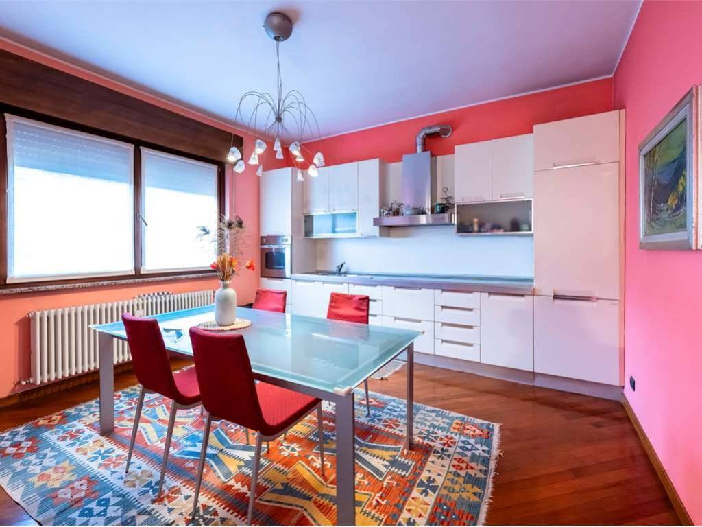 Villa a Scanzorosciate in Via Trento, 17 - Foto 4