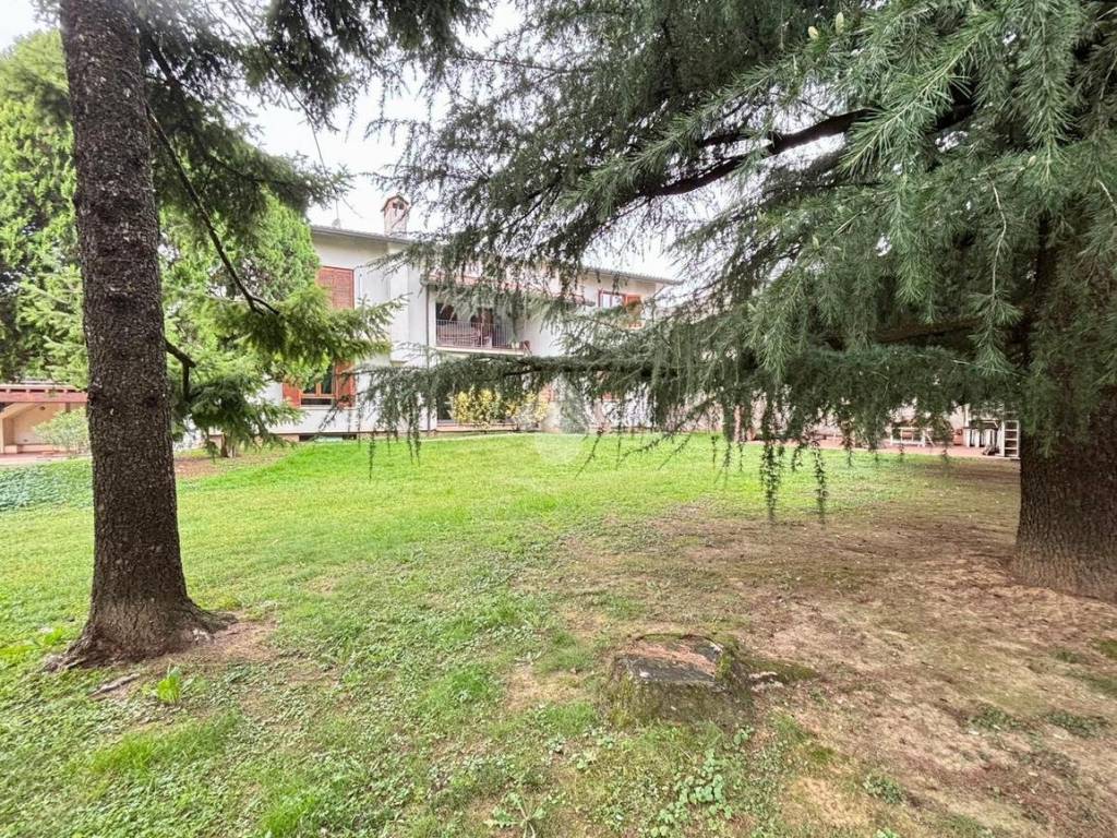 Casa indipendente a Lurano in Piazza Caduti, 2 - Foto 2