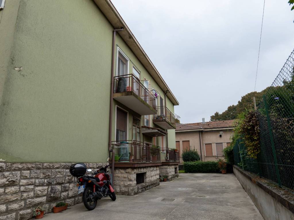 Appartamento a Dalmine in Via Fratelli Chiesa - Foto 2