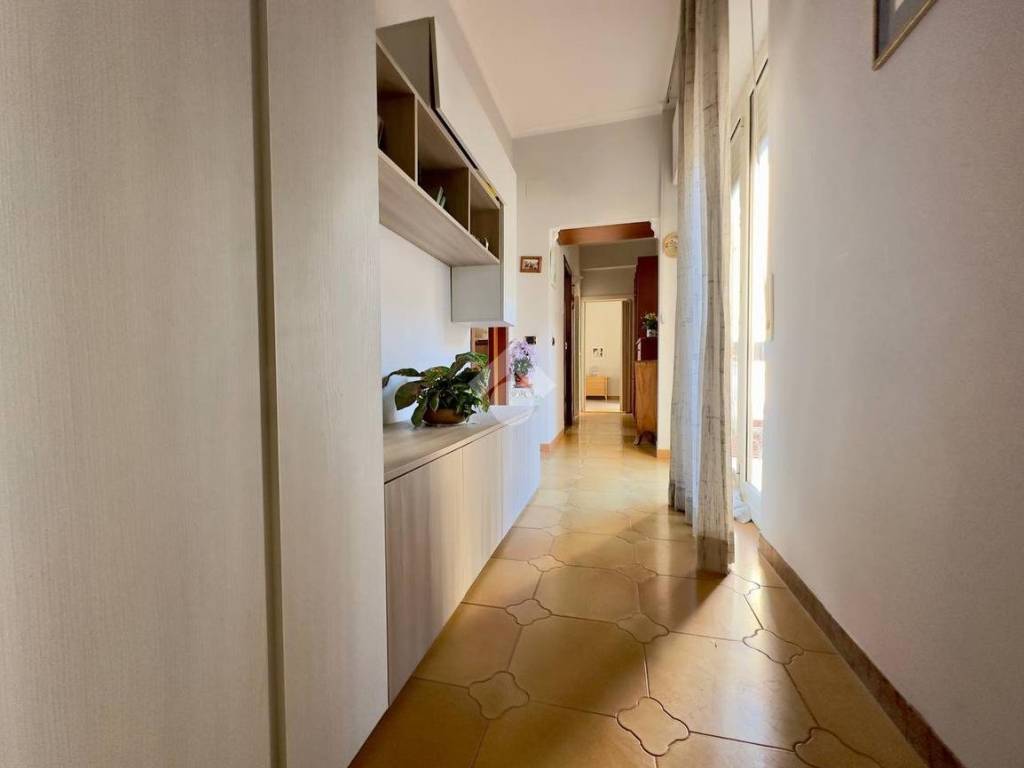 Appartamento a Napoli in Via Diocleziano - Foto 2