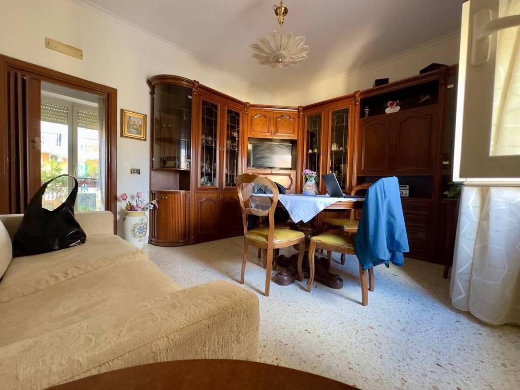 Appartamento a Napoli in Via Diocleziano - Foto 3